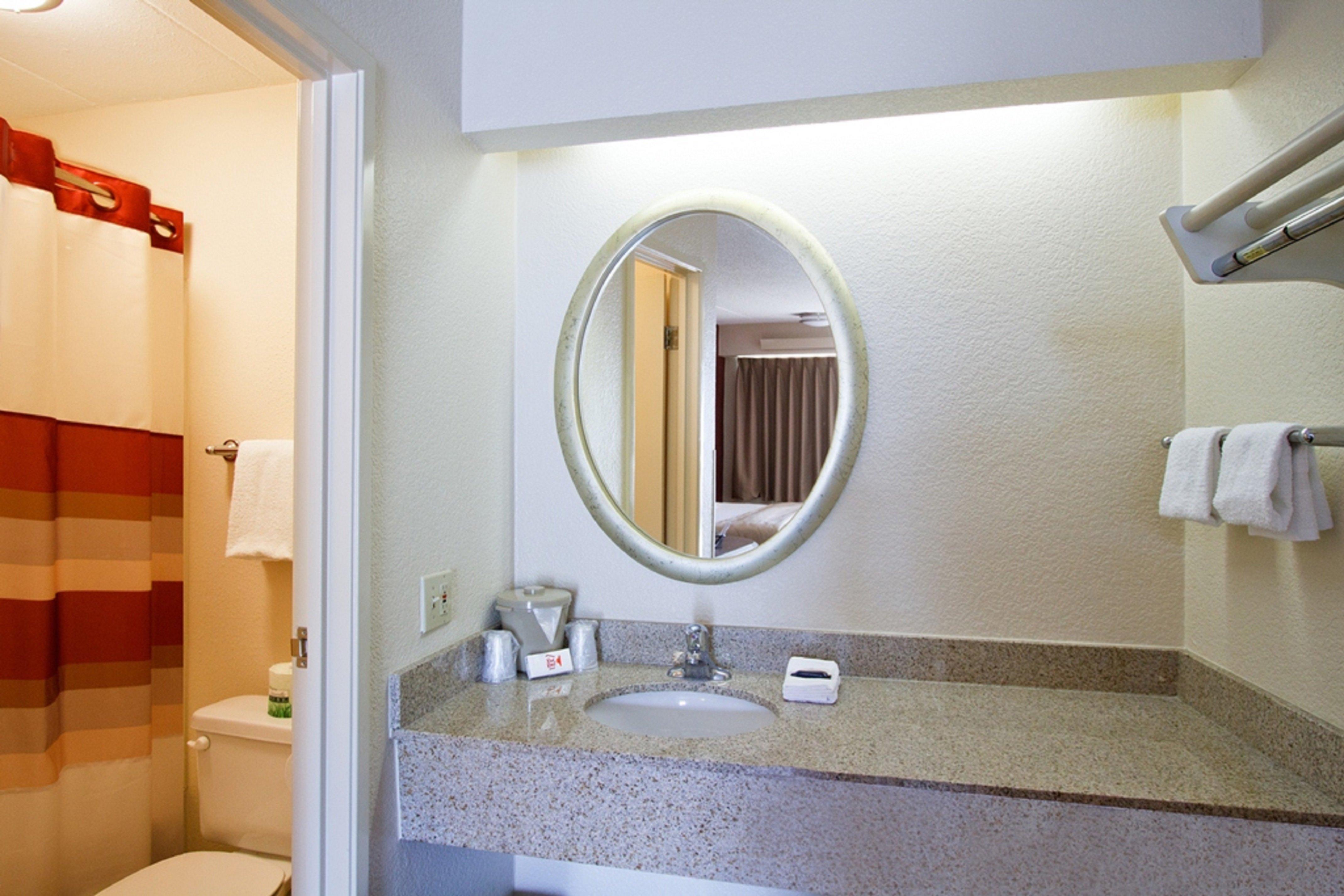 Red Roof Inn Philadelphia - Oxford Valley Ленґгорн Екстер'єр фото